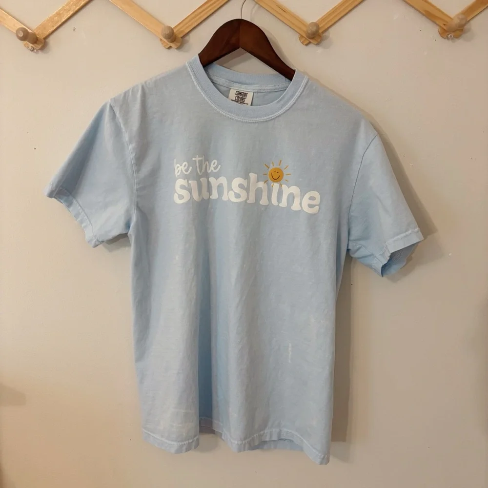 Comfort Colors - Be the Sunshine - Light Blue T-shirt - Picture 1 of 7